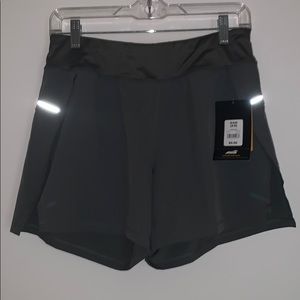 Green fitness shorts